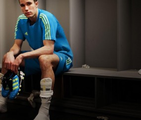 开云足球直播-当绿茵场遇上乒乓桌，葡萄牙铁骑碾压三狮，奥恰洛夫弧圈惊艳世界