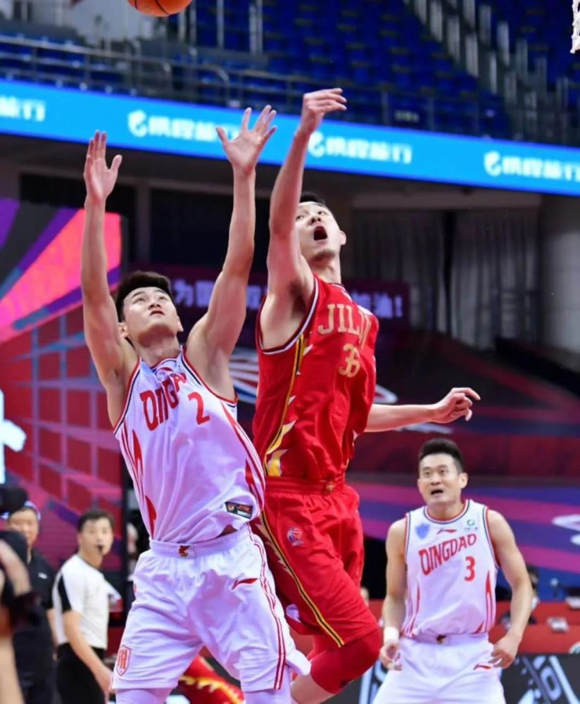 吉林队惊险击败青岛队,赢得关键胜利 吉林队惊险击败青岛队,赢得关键胜利