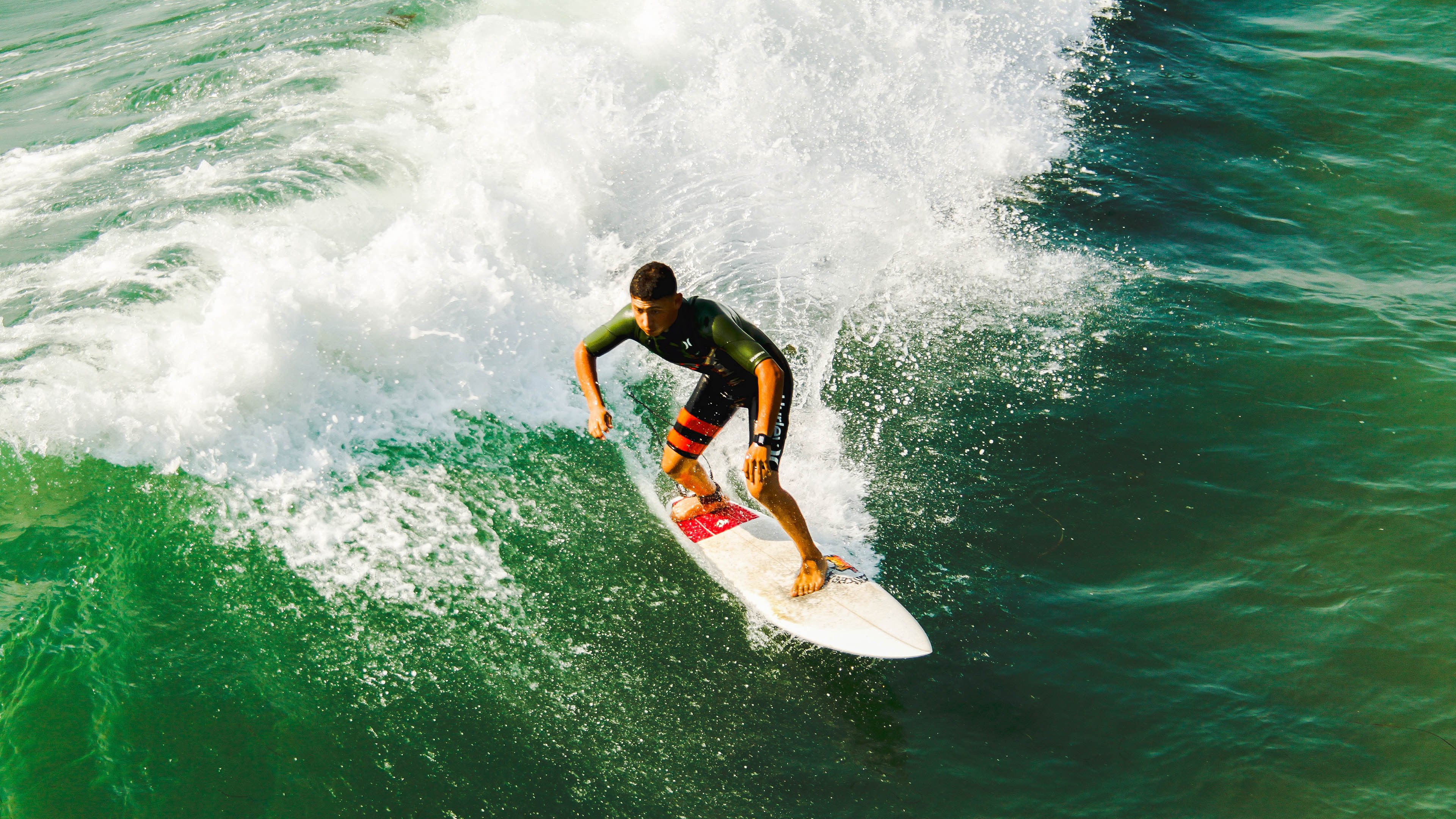 绝杀与点燃，当葡萄牙的绿茵风暴遇见张继科的乒乓火焰